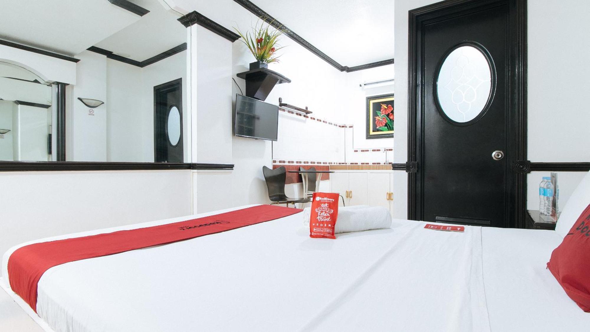 Reddoorz At Plus Villa Gloria Taguig Exterior foto