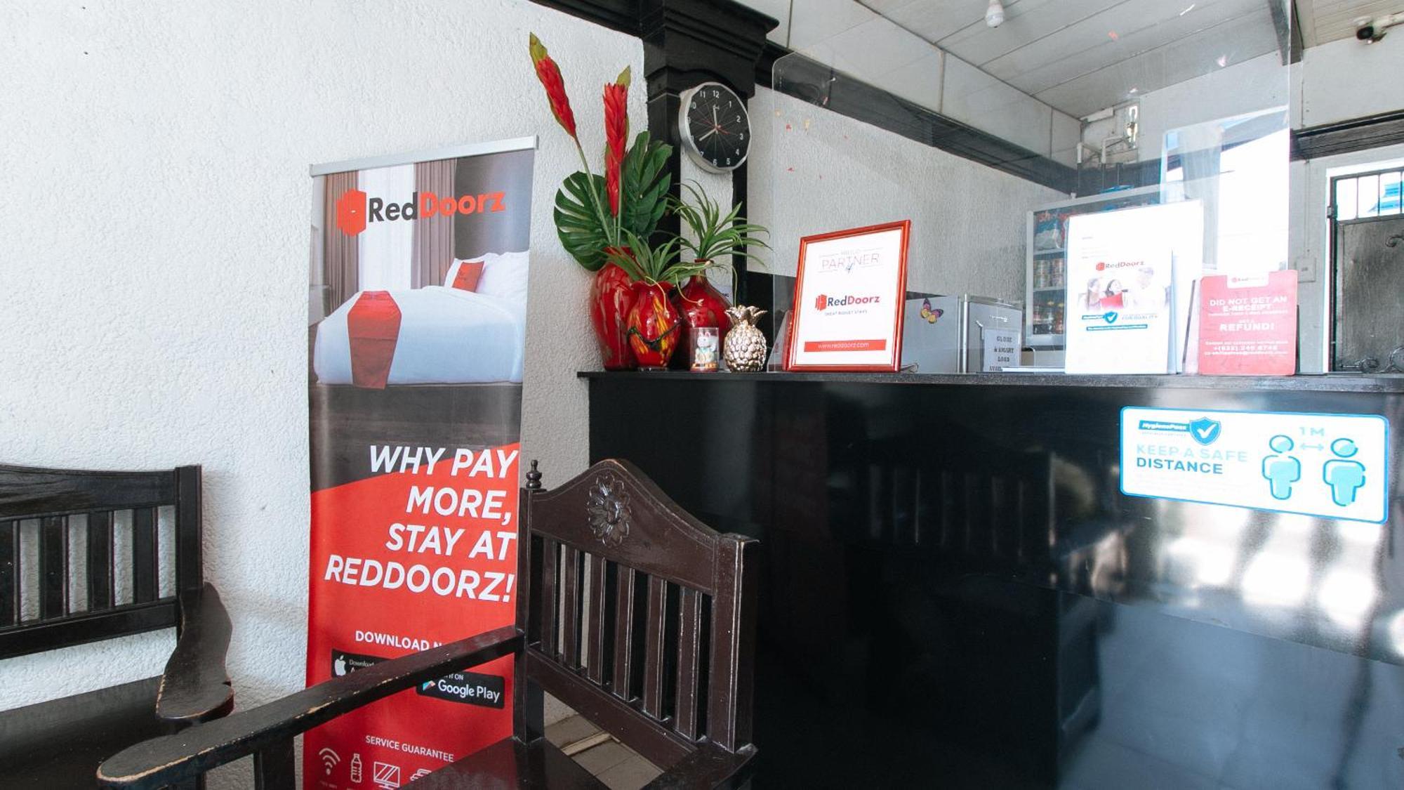 Reddoorz At Plus Villa Gloria Taguig Exterior foto